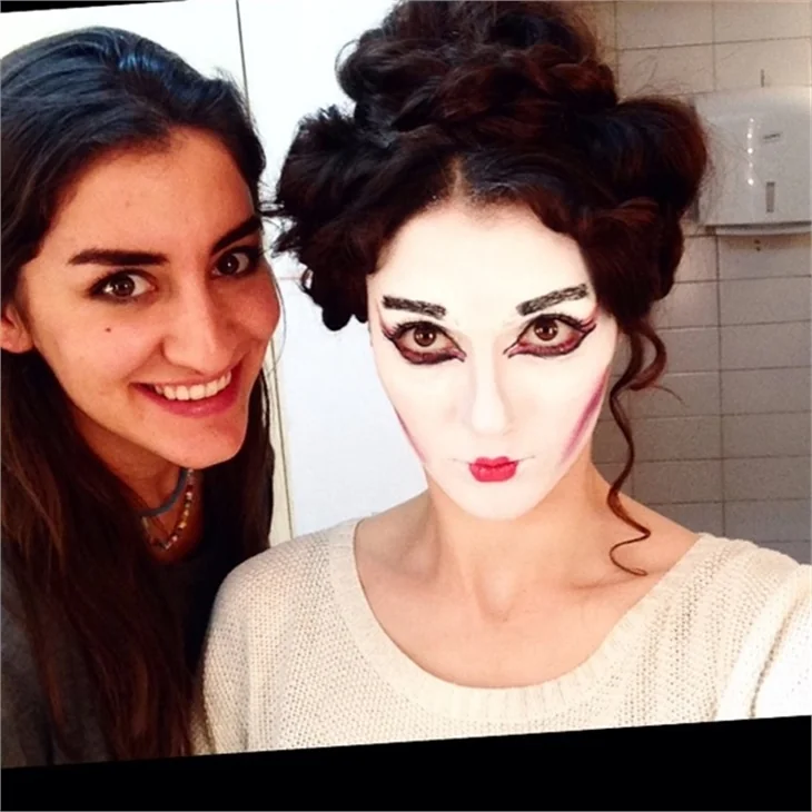 Burcu Özberk'in instagram halleri...