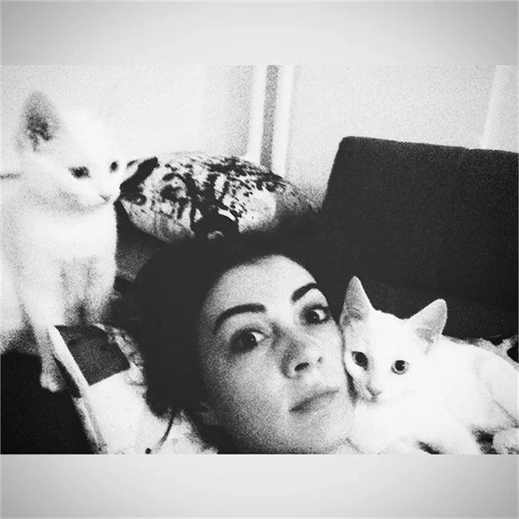 Burcu Özberk'in instagram halleri...