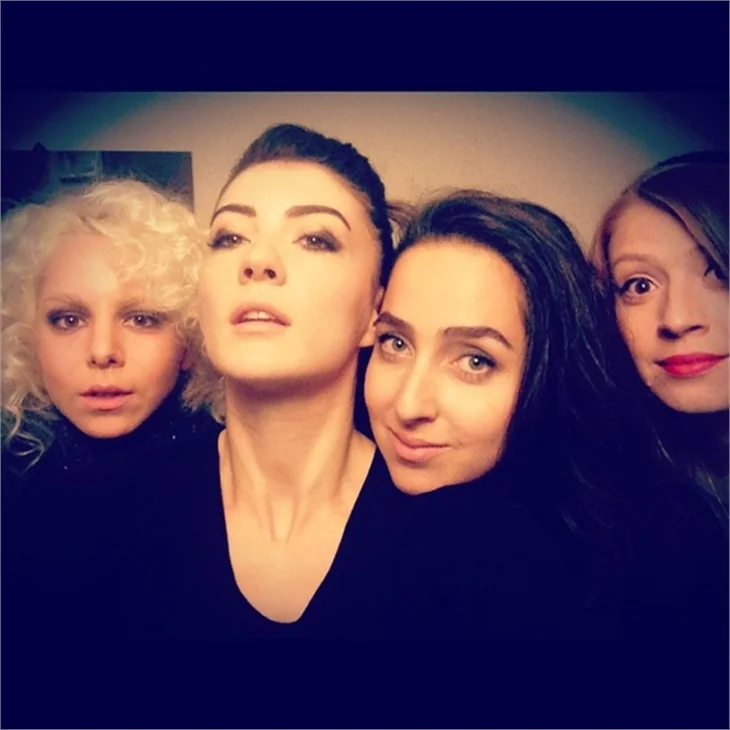 Burcu Özberk'in instagram halleri...