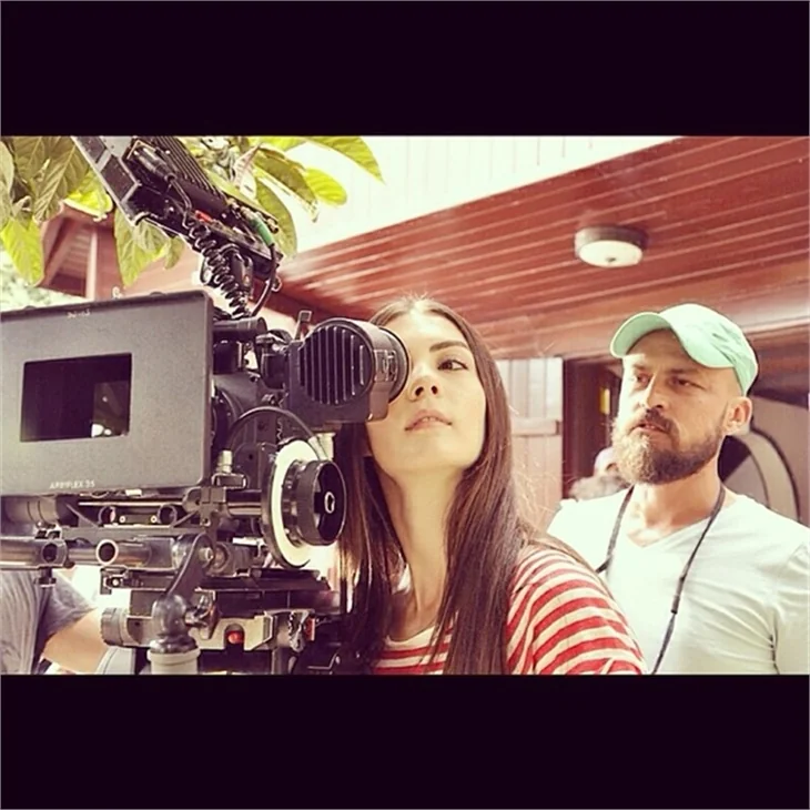 Burcu Özberk'in instagram halleri...