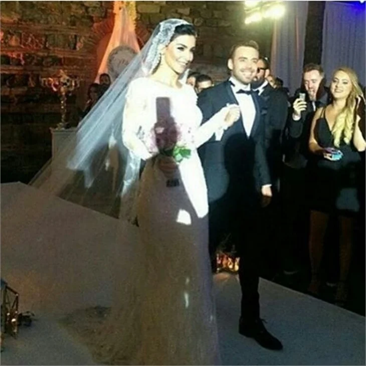 ‘Sırrı’ düğünde çıktı