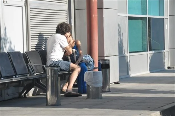 Şükrü artık tek başına geziyor
