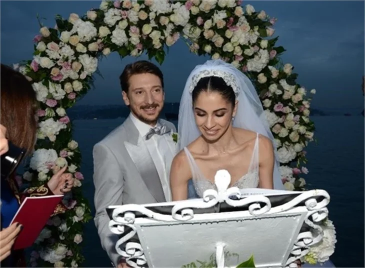 Bu yılın ünlü düğünleri!