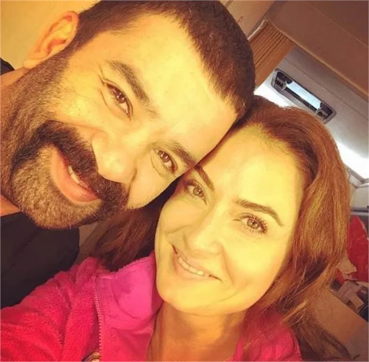 Sevgililerinin setini bastılar
