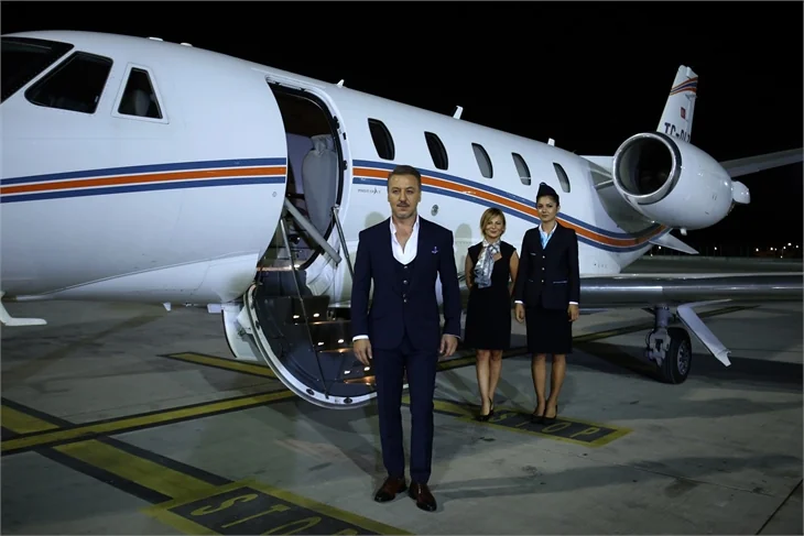 Barış Falay'ın Paramparça'daki ilk sahnesi