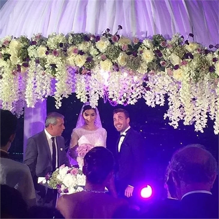 Merve Boluğur ile Murat Dalkılıç balayına başladı