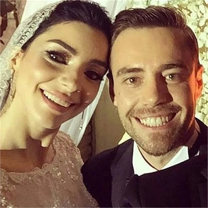 Merve Boluğur ile Murat Dalkılıç balayına başladı