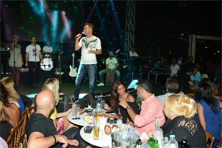 Serdar çaldı, Yıldız Tilbe oynadı!