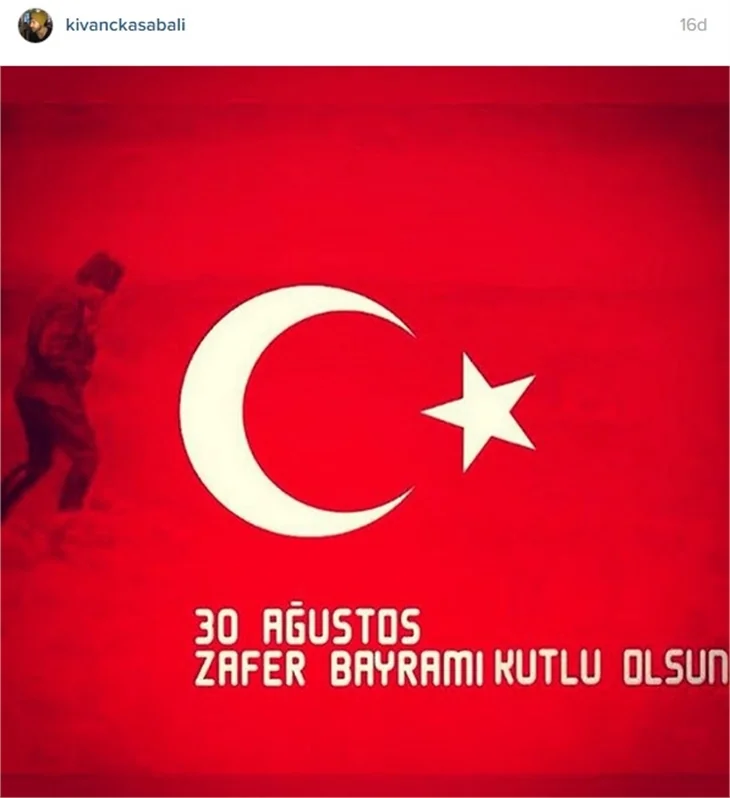 Ünlülerin 30 Ağustos Zafer Bayramı paylaşımları!