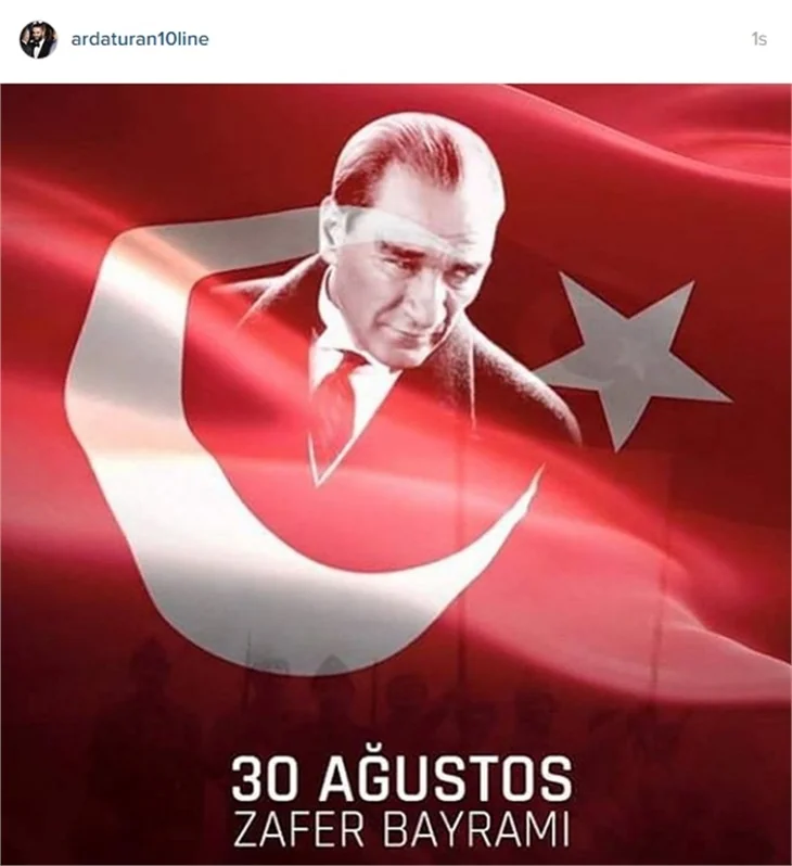 Ünlülerin 30 Ağustos Zafer Bayramı paylaşımları!