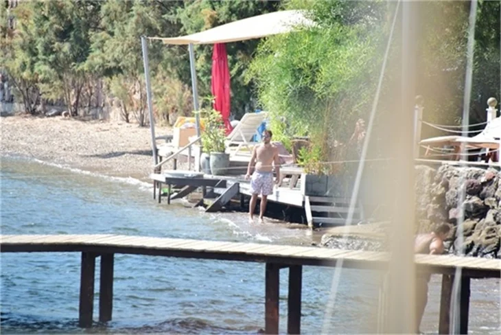 Merve Boluğur ile Murat Dalkılıç tatilde