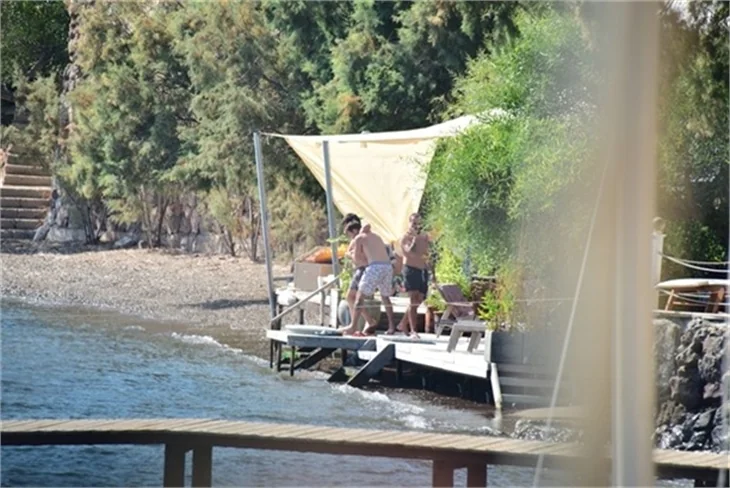 Merve Boluğur ile Murat Dalkılıç tatilde