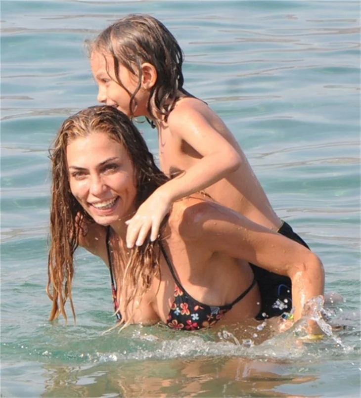 Leyla Bilginel ülkeyi yine terk ediyor!