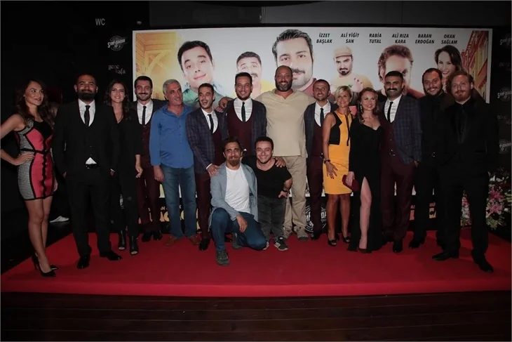 “Piyasadan Büyük Alacağımız Var” filminin galası yapıldı!