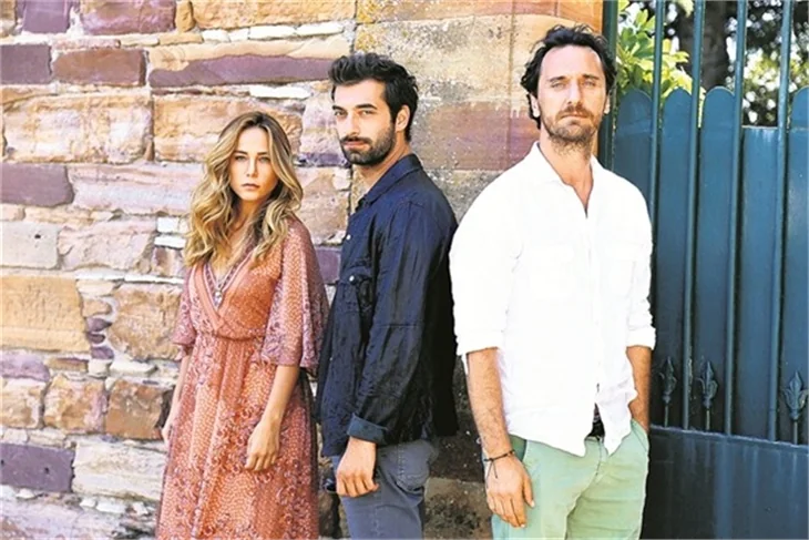 Poyraz Karayel, Yunanistan'da!
