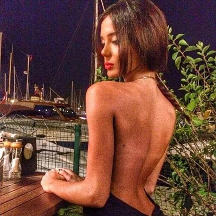 Cansu Taşkın‘ın eski fotoğrafları ortaya çıktı