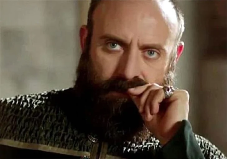 Halit Ergenç dönem dizisiyle mi dönüyor?