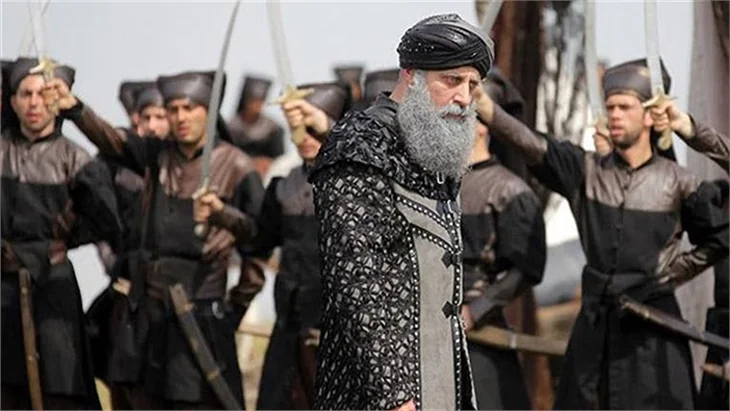 Halit Ergenç dönem dizisiyle mi dönüyor?