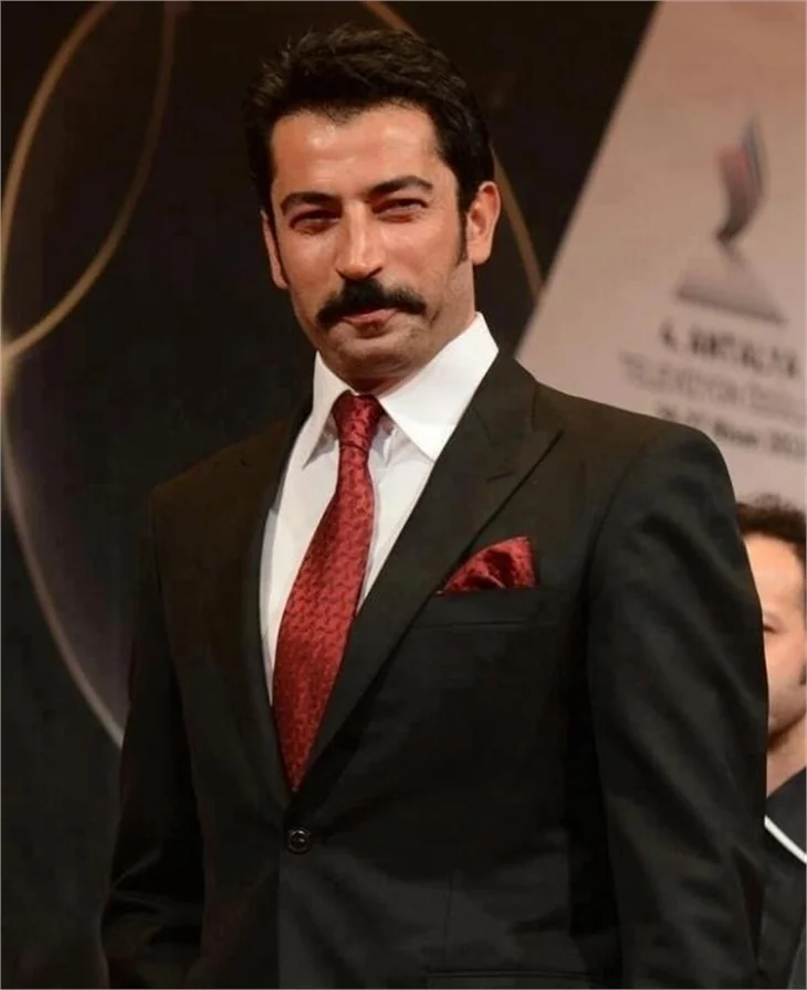 Kenan İmirzalıoğlu bu kez sert kayaya çarptı