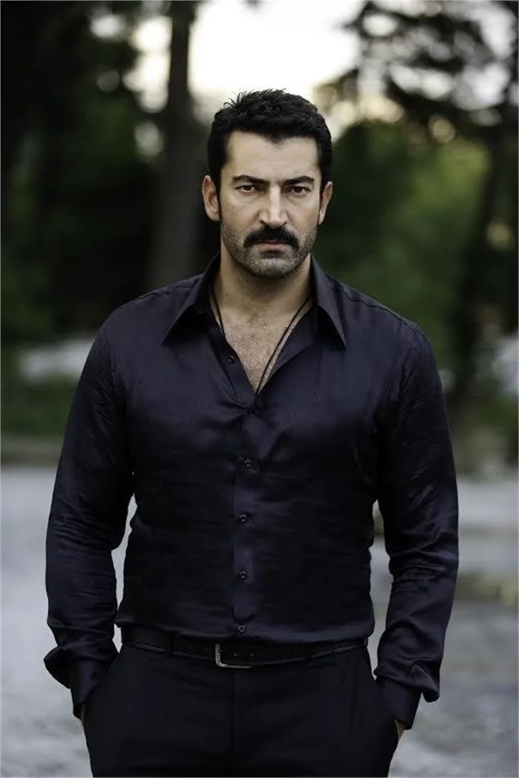 Kenan İmirzalıoğlu bu kez sert kayaya çarptı