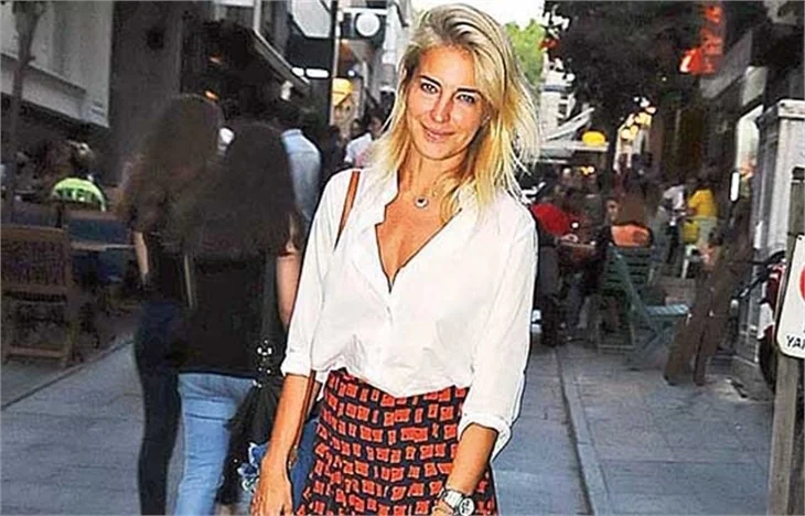 Evlilik sorusu Burcu Esmersoy'u gerdi