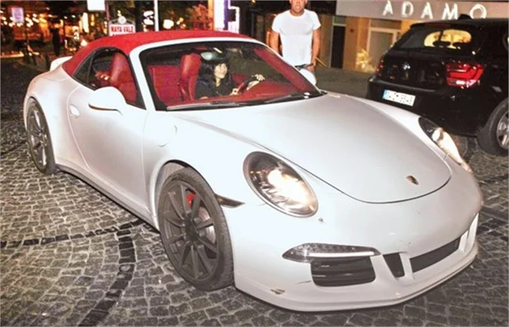Caner Erkin'den Asena Erkin'e barışma hediyesi