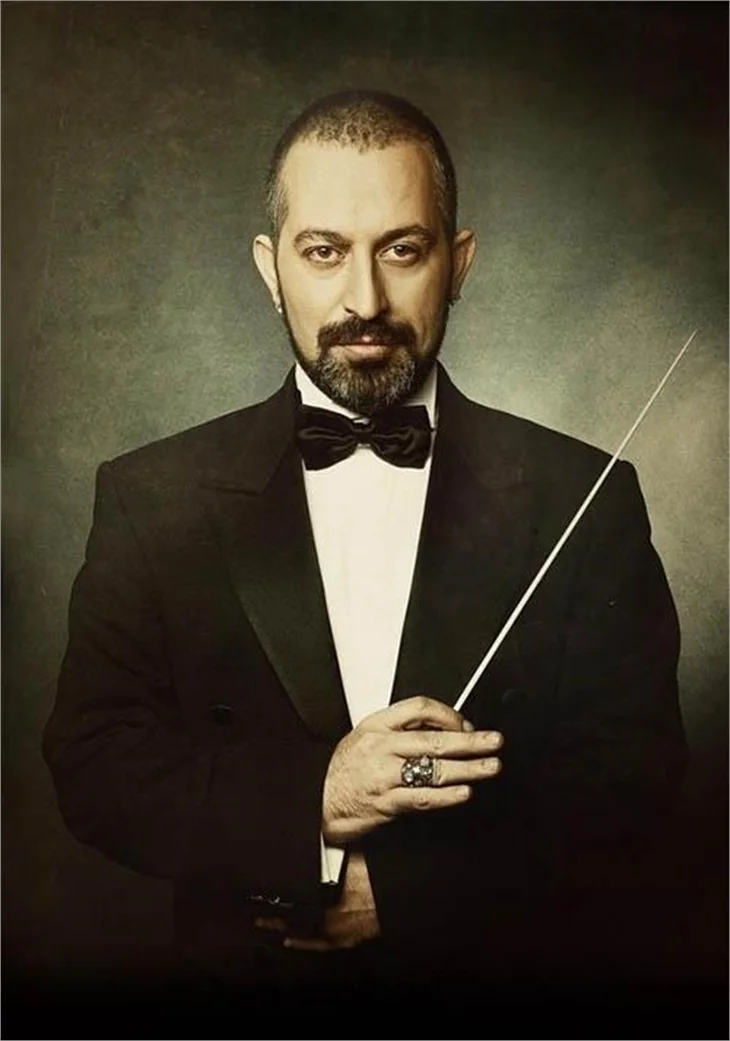 Cem Yılmaz'dan Naz Elmas cevabı