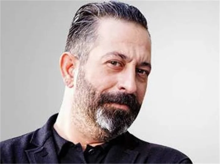 Cem Yılmaz'dan Naz Elmas cevabı