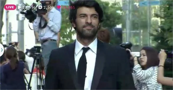 Engin Akyürek, Seul'de ödül aldı!