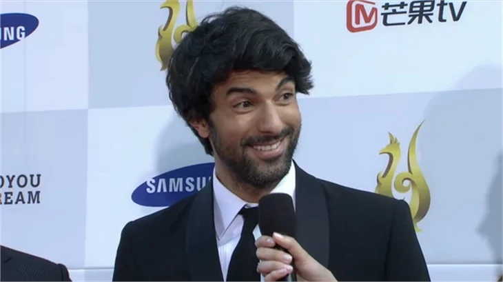 Engin Akyürek, Seul'de ödül aldı!