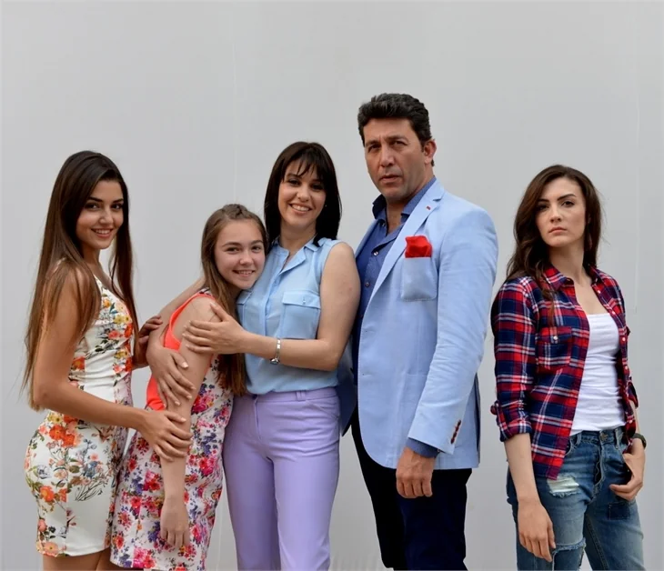 Güneşin Kızları mı Paramparça mı?