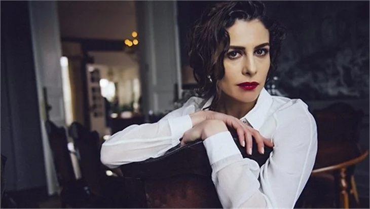 Güneşin Kızları mı Paramparça mı?