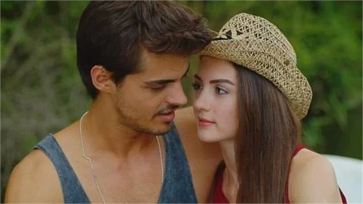 Güneşin Kızları mı Paramparça mı?