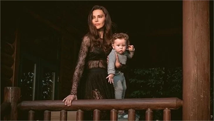 Hande Ataizi doğum kilolarından kurtuldu