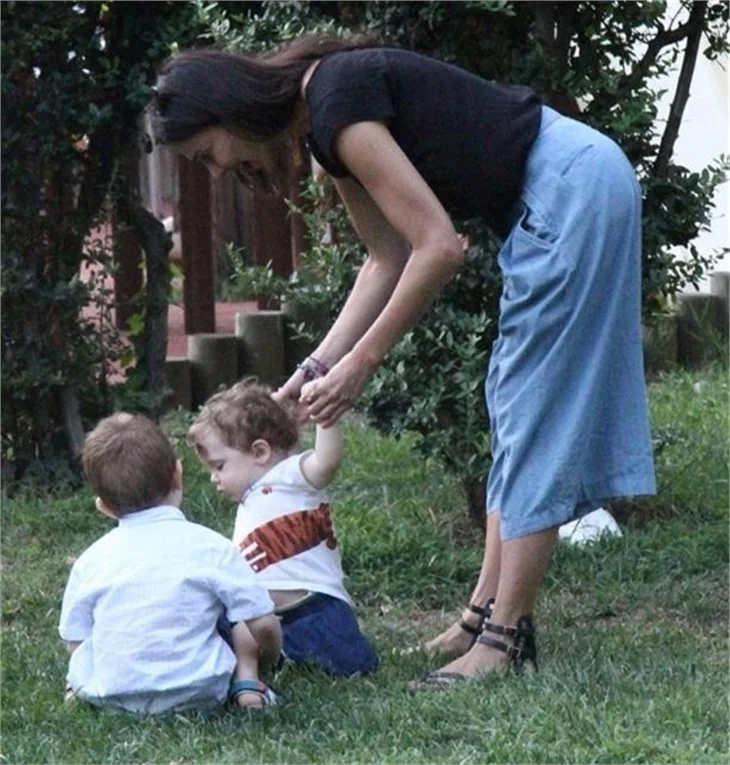 Hande Ataizi doğum kilolarından kurtuldu