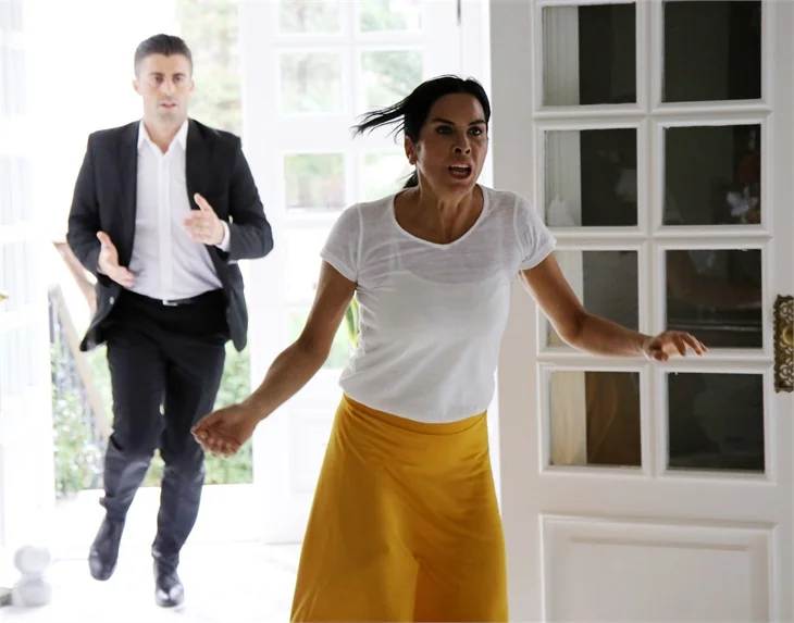 Paramparça'da aşk mevsimi!