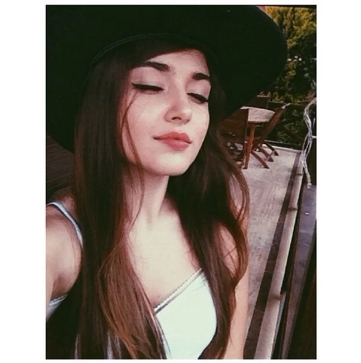 İşte Hande Erçel'in oyuncu sevgilisi