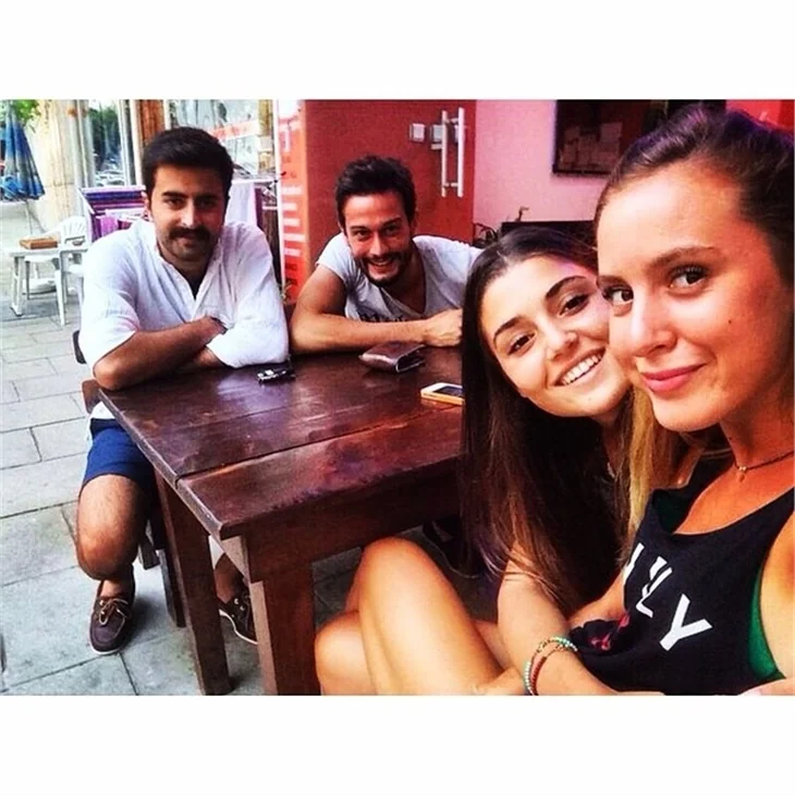 İşte Hande Erçel'in oyuncu sevgilisi