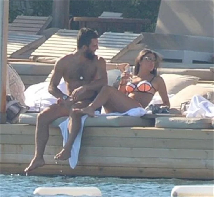 Arda Turan'dan 'günaydın' pozu