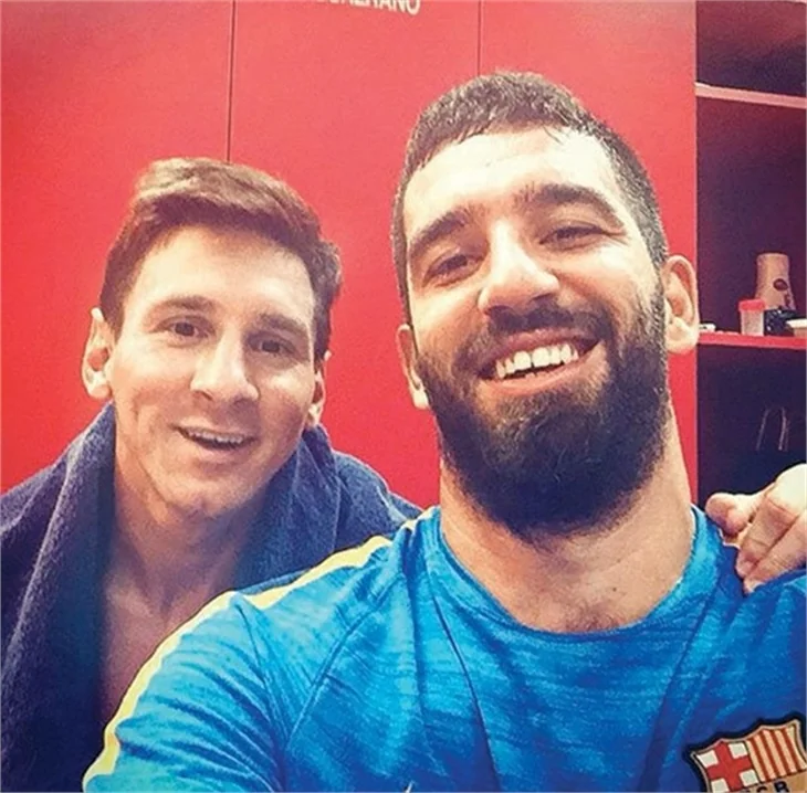 Arda Turan'dan 'günaydın' pozu