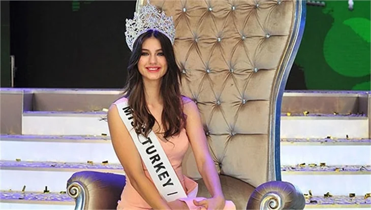 Miss Turkey Ecem Çırpan Çin'e gitmeye hazırlanıyor