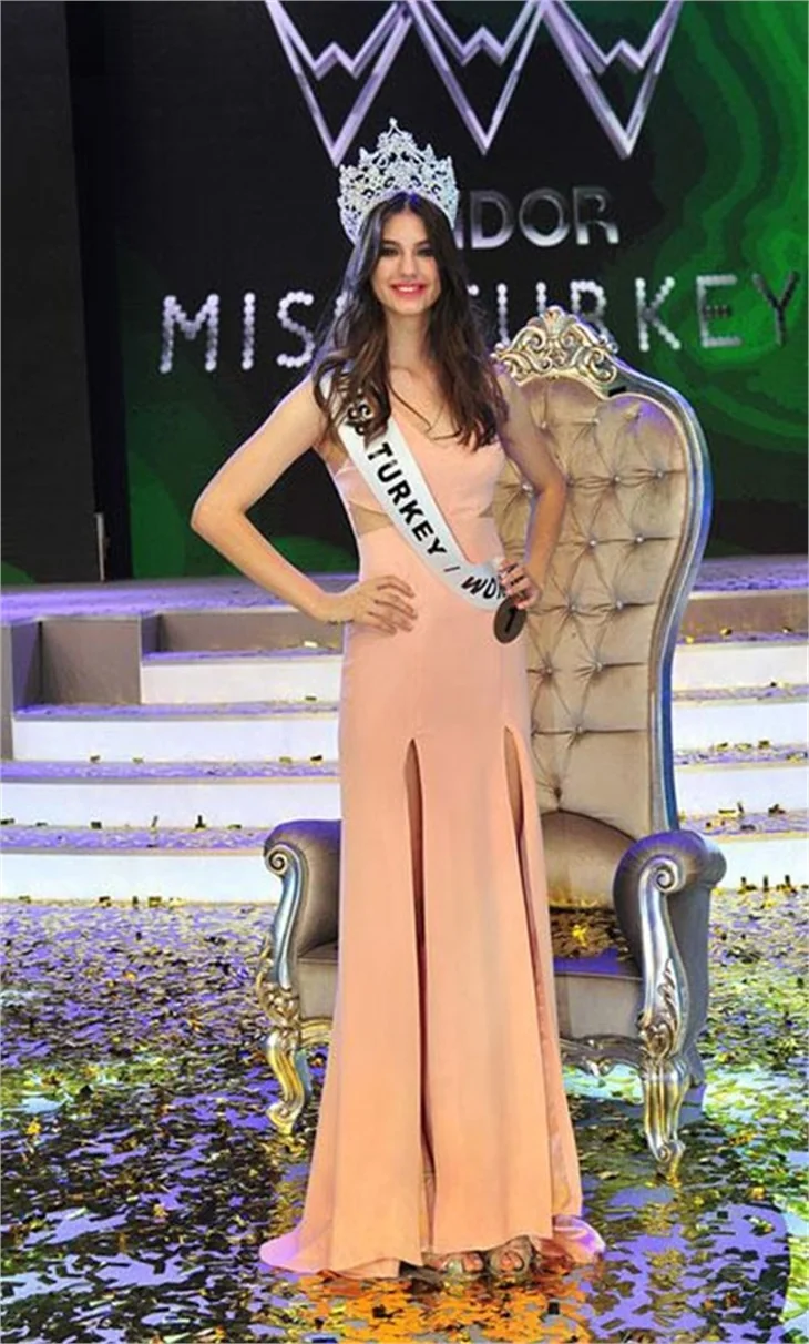 Miss Turkey Ecem Çırpan Çin'e gitmeye hazırlanıyor