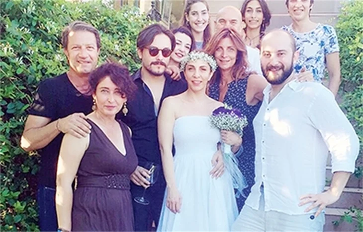 Demir Demirkan'dan Sertab Erener'e şarkılı gönderme