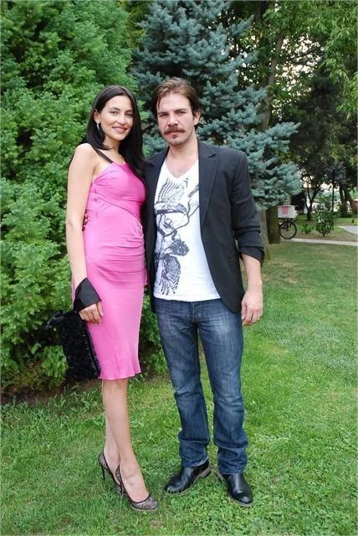 Tolga Karel ve Günay Musayeva boşandı