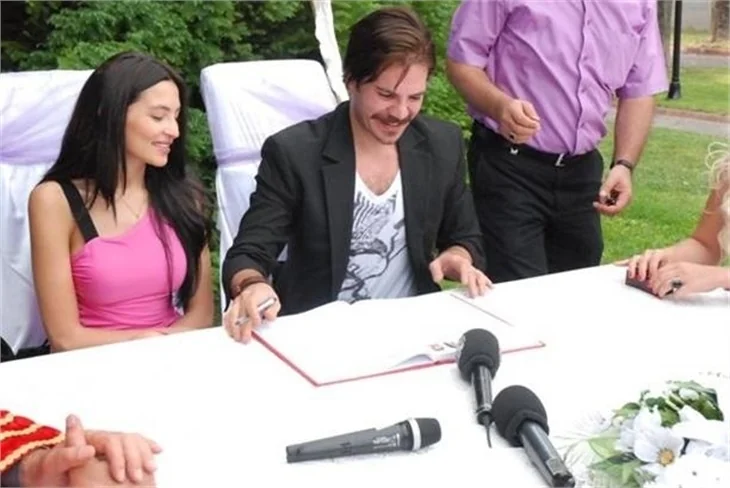 Tolga Karel ve Günay Musayeva boşandı