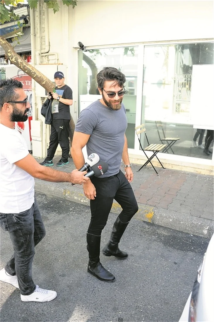 Kadir Doğulu'ya Neslihan ve Burak Özçivit'in öpüşme sahnesi soruldu