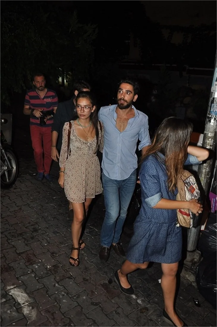 Kadir Doğulu'ya Neslihan ve Burak Özçivit'in öpüşme sahnesi soruldu