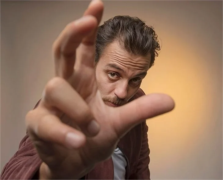 Erkan Kolçak Köstengil: 'Genç kızların sevgilisi' lafı var ya...