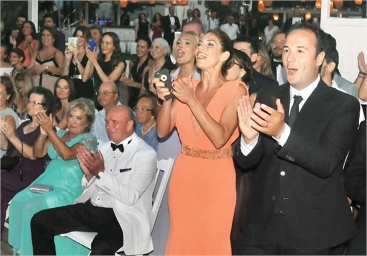 Birol Namoğlu ile oyuncu Derya Beşerler, Bodrum’da evlendi