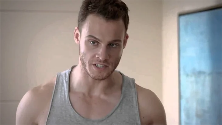Kerem Bürsin'e dizi şoku!